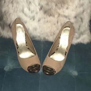 Jessica Simpson heels